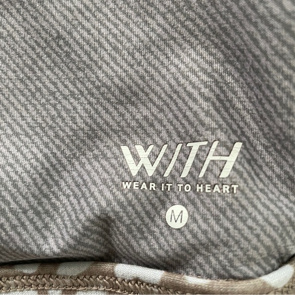 PELOTON WEAR IT TO HEART HIGH NECK LEOPARD SPORTS BRA!! - Picture 13 of 13